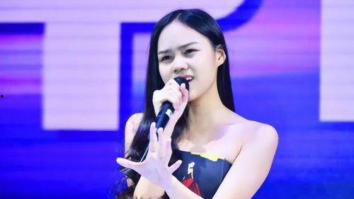 汤晶锦丝袜,时尚与舒适的完美融合