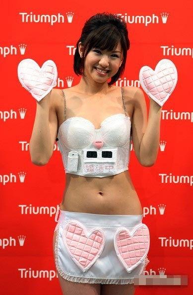 我喜欢老公解我胸罩,老公亲手解我胸罩的浪漫瞬间